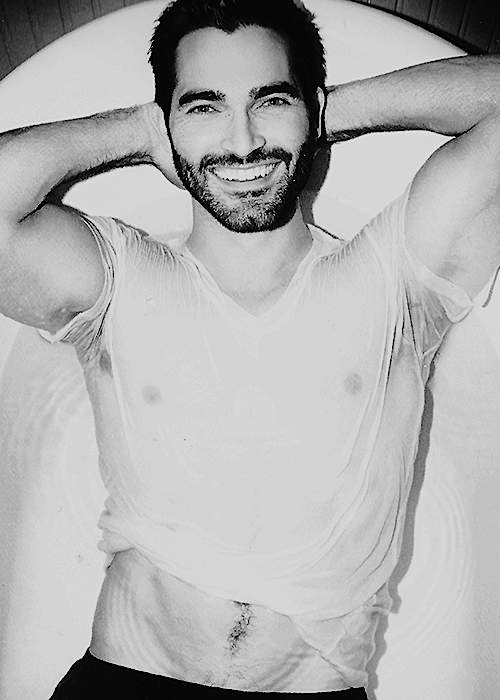 Josh Hutcherson Totally Nude